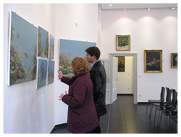 Galerie Sandpeck Wien zeitgenössische österreichische Kunst Kultur Wirtschaft Veranstaltungslokal Kunstkalender,Veranstaltungsprogramm,Pop-up-Store Mietgalerie Florianigasse Josefstädter Straße 1080 kaufen mieten Werkpräsentation Ausstellung Vernissage bildende gestaltende KünstlerInnen GrafikerInnen FotografInnen KunsthandwerkerInnen angewandten Kunst Gebrauchskunst DesignerInnen ErwachsenenbildnerInnen KursleiterInnen TrainerInnen Menschen Fachwissen Kompetenzen Wissen Können interessierten Menschen AutorInnen LiteratInnen DichterInnen LyrikerInnen SchriftstellerInnen JournalistInnen MusikerInnen AlleinunterhalterInnen Ausstellungsräume Kursräume Seminarraum geschlossene Veranstaltungen Fest privaten Rahmen Übungsraum MusikerInnen Treffpunktregelmäßige Gruppen Trainingsgruppe Kunstwerke Kunstmarkt Kunst mieten Mietkunst Ausstellungszeit Programm Kunstverleihs  Kunstinteressenten Unterstützer KunstsammlerIn Autoren Verlage Vermarktung Marketing Kommunikationsstrategien Presse Öffentlichkeitsarbeit Konzepte Printmedien Onlinemedien künstlerischen Arbeit Ausstellungsorganisation Pressemitteilungen Onlineplattformen gewinnbringender Webseiten Künstlerhompage Künstlerberatung Performances Veranstaltungskalender Kunstkalender  Kunsthandwerksmarkt Weihnachtsmarkt Christkindlmarkt Adventmarkt